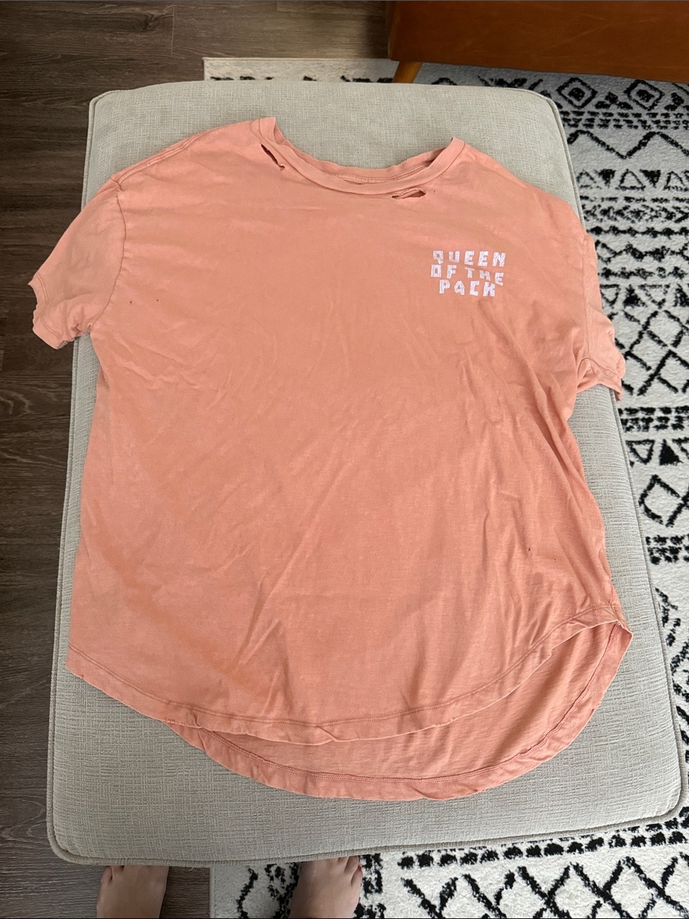 aerie Coral 'Queen of the Pack' Short Sleeve Tee